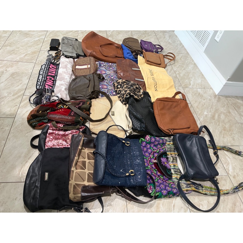 Kate Spade, Fossil, Guess Designer Purse Wallet Wholesale Reseller Lot 30 Pieces - Picture 3 of 11